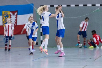 Bild 92 - wDJ Loewinnen Cup D1
